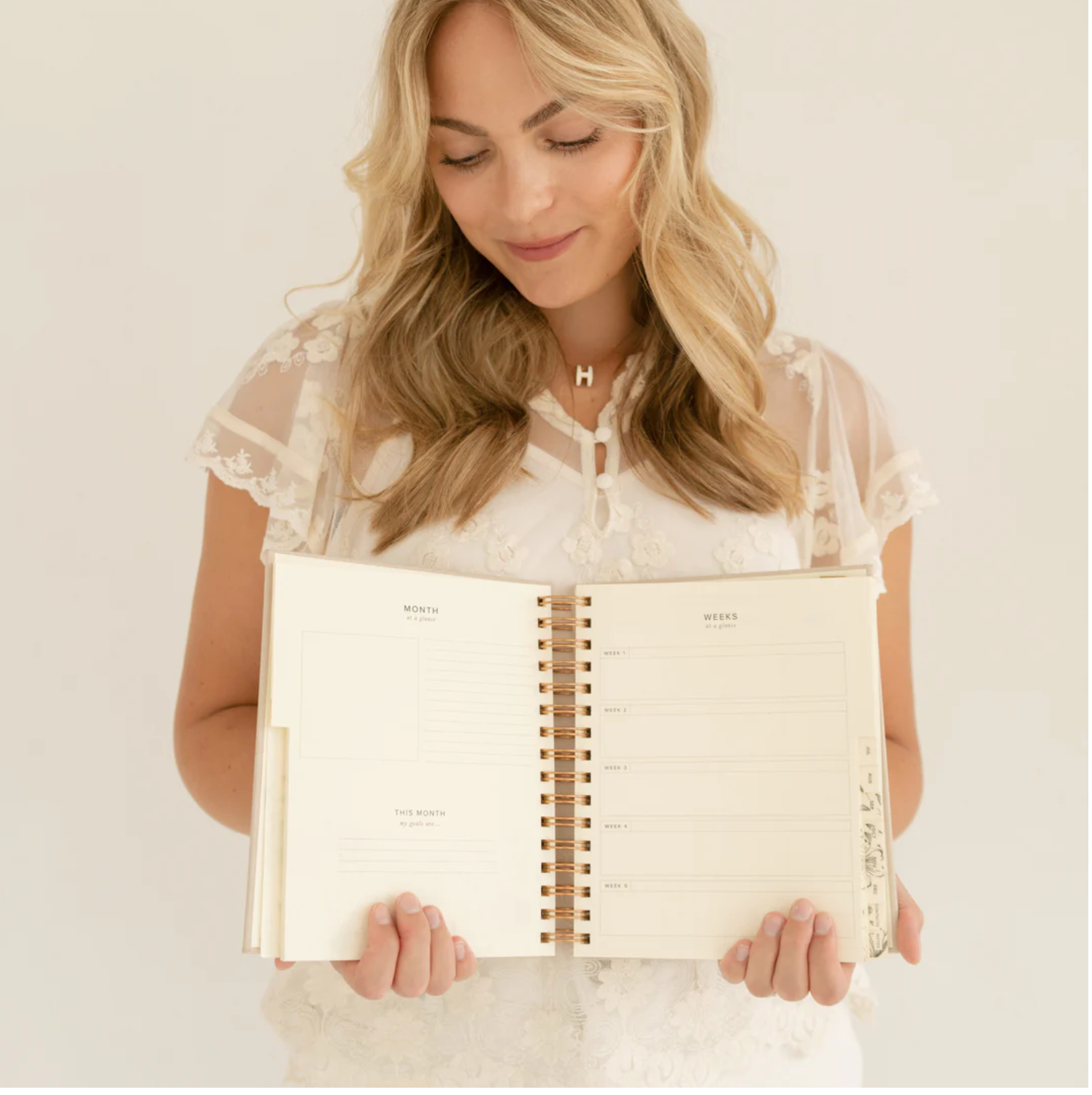12-Month Undated Planner: Magnolia Springs Design, Spiral